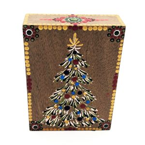 Seasonal and Accent decor