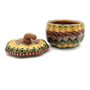 Seasonal and Accent decor